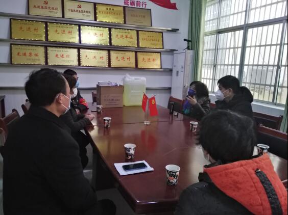 民革安庆市委向定点帮扶贫困村捐赠防疫物资