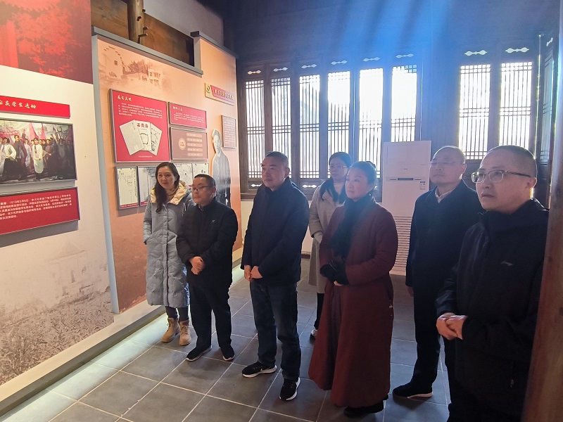 1765113695119155.jpg 余大化故居参观00.jpg