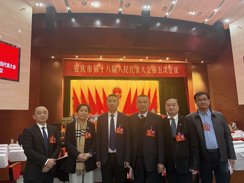 人大代表合影00.jpg