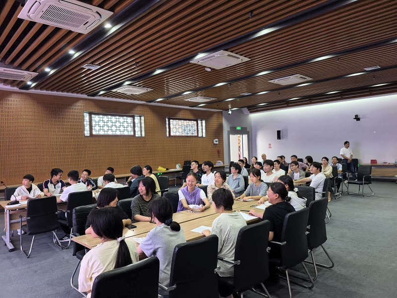 为学生作心理辅导00.jpg